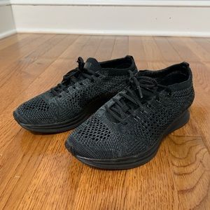 Nike Flyknit Racer